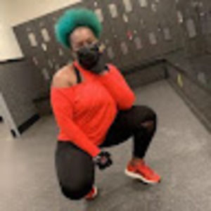 Meet your Posher, Eaka